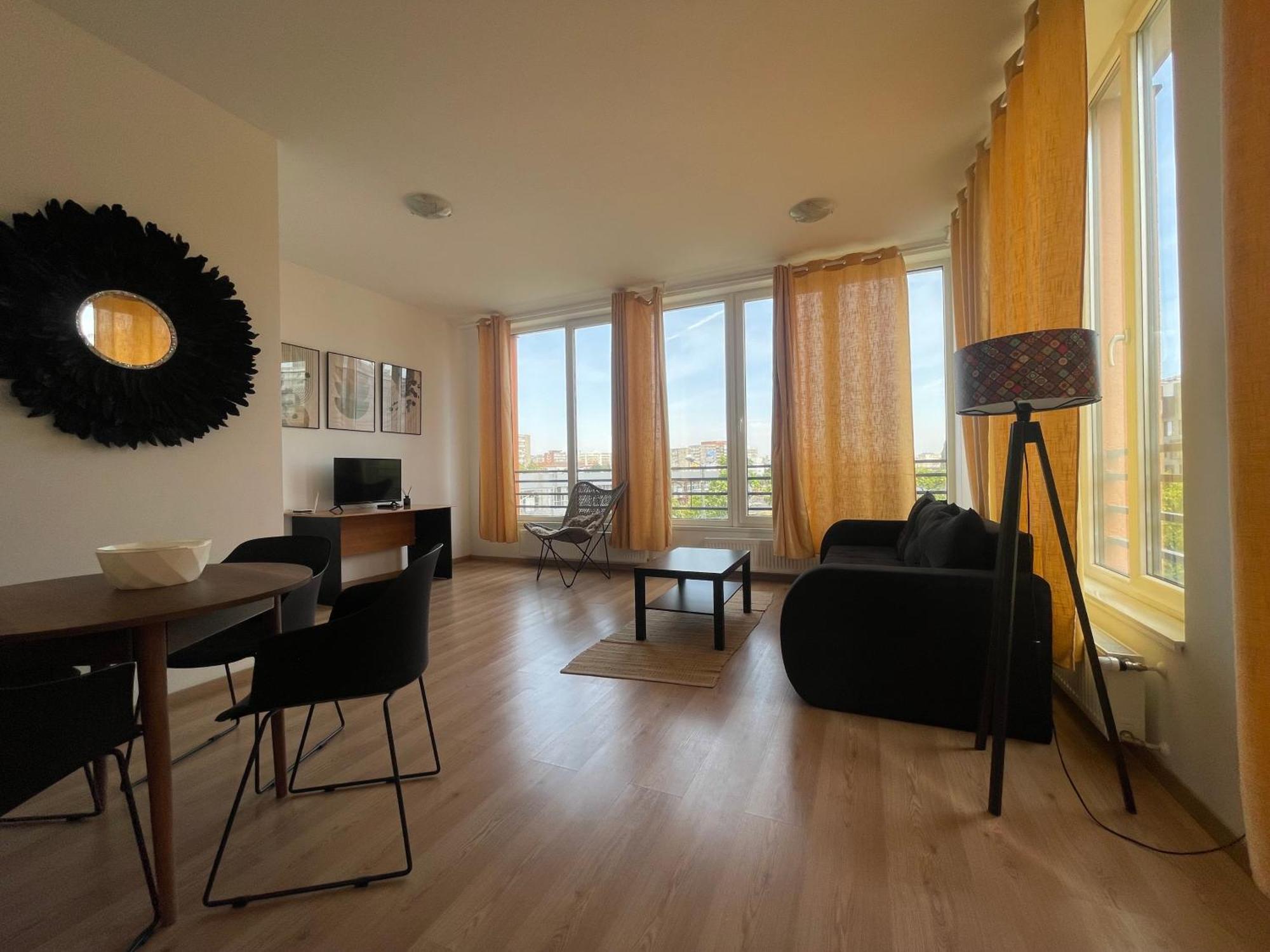 Apartament New Nr2 Self Checkin Oldcity Center Paid Parking With Lift Timişoara